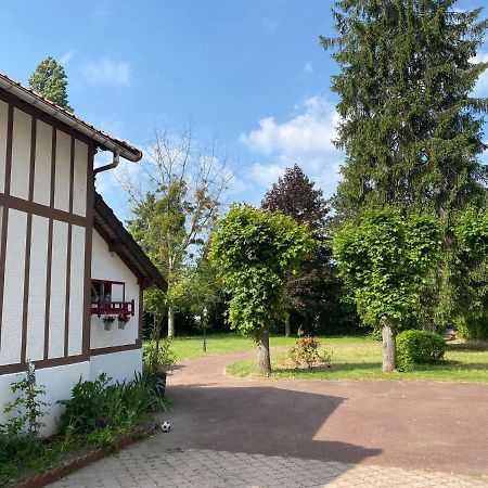 Studio Epicea Avec Jardin Dans Charmante Propriete Mery-sur-Oise Exterior photo