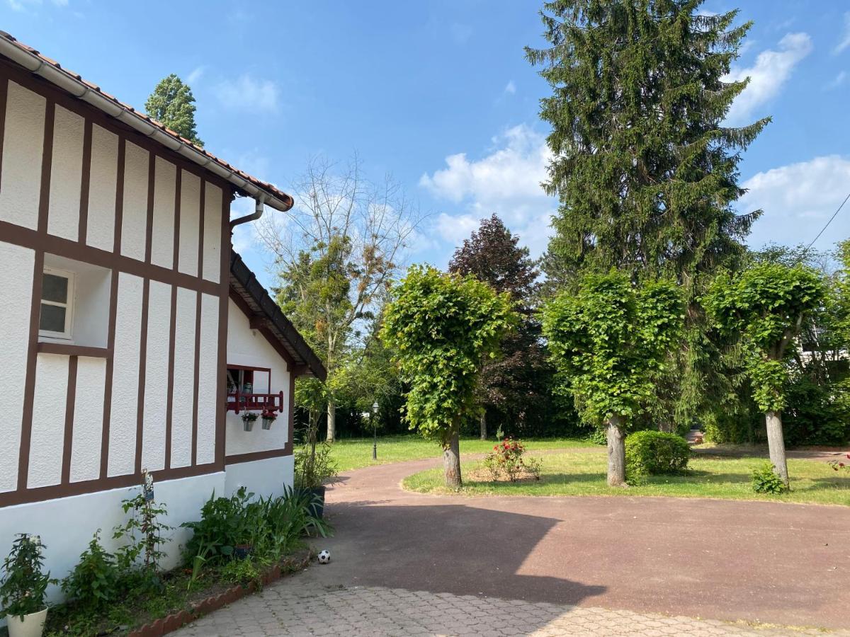 Studio Epicea Avec Jardin Dans Charmante Propriete Mery-sur-Oise Exterior photo