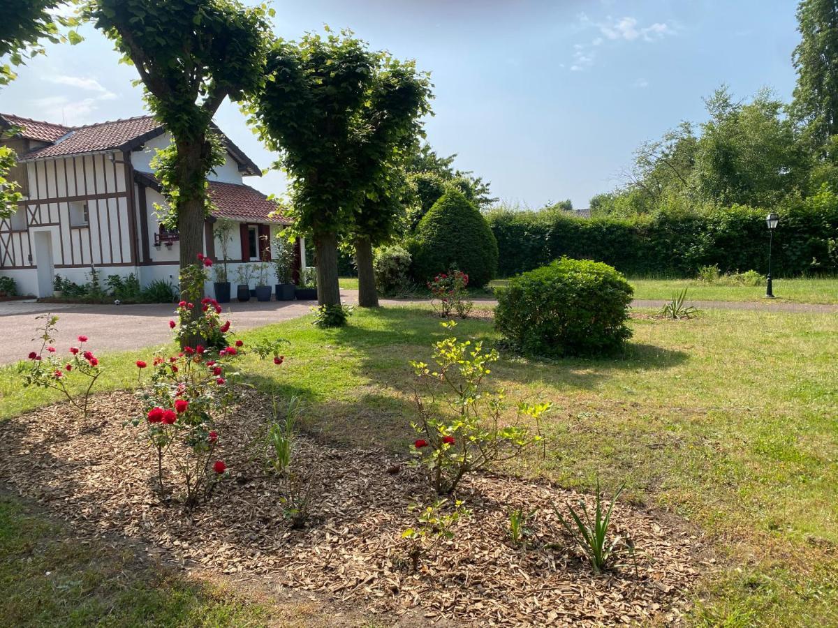 Studio Epicea Avec Jardin Dans Charmante Propriete Mery-sur-Oise Exterior photo